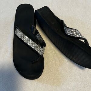 ✨ Yellow Box Rhinestone Wedge Flip Flops | Black Platform Sandals ✨